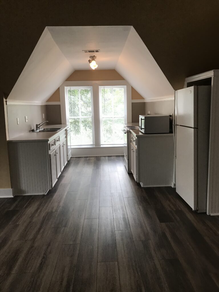 Loft apartment, 1/1, walk to downtown Natchez